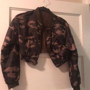 Crop camo jacket